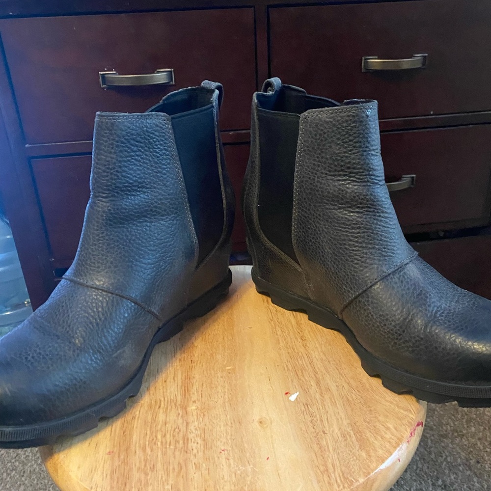 Sorel Joan of Arc wedges, worn maybe three times, in perfect condition